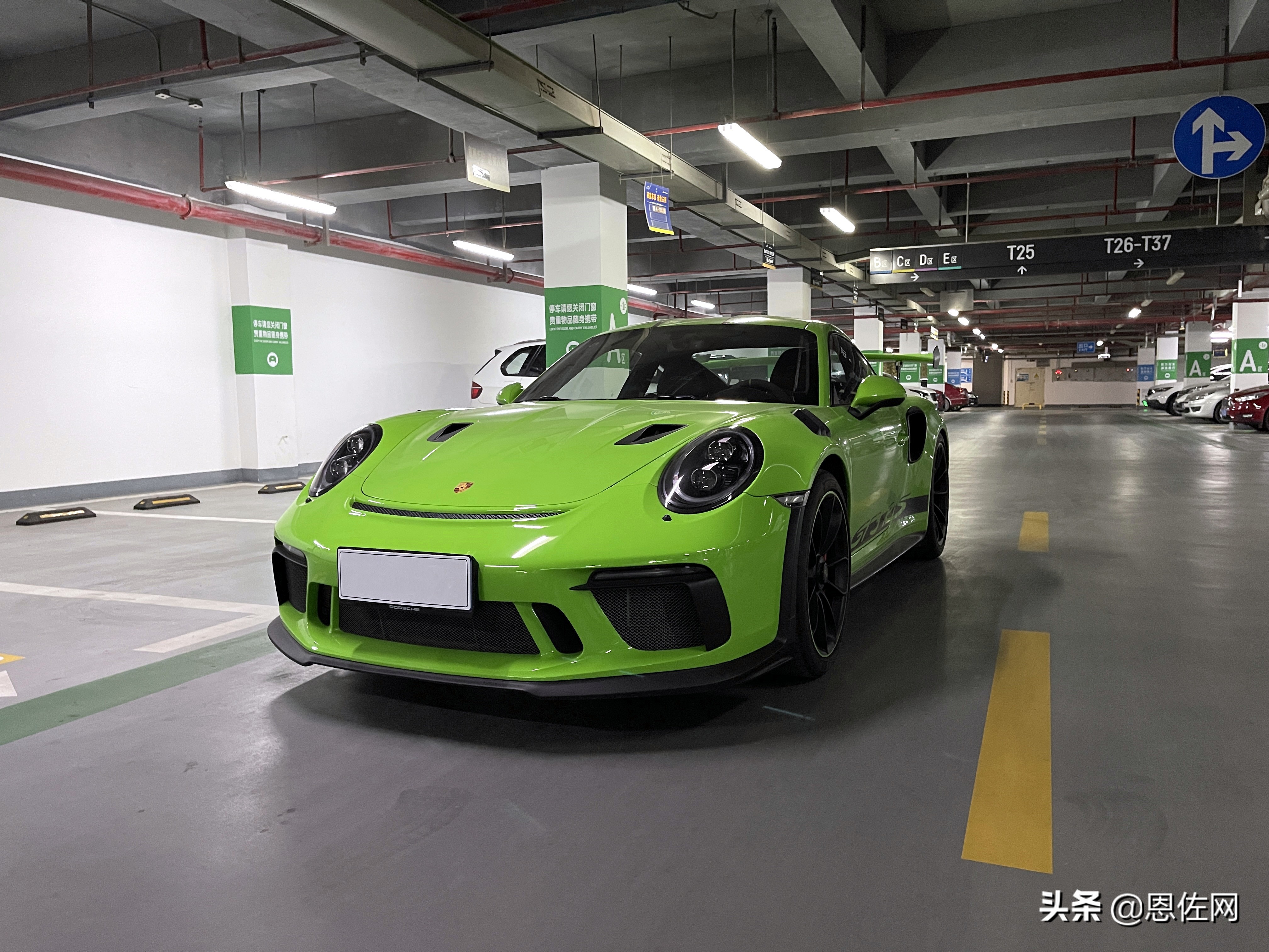 260万入手保时捷911 GT3 RS，4.0自吸也能做到3秒2破百，太厉害了