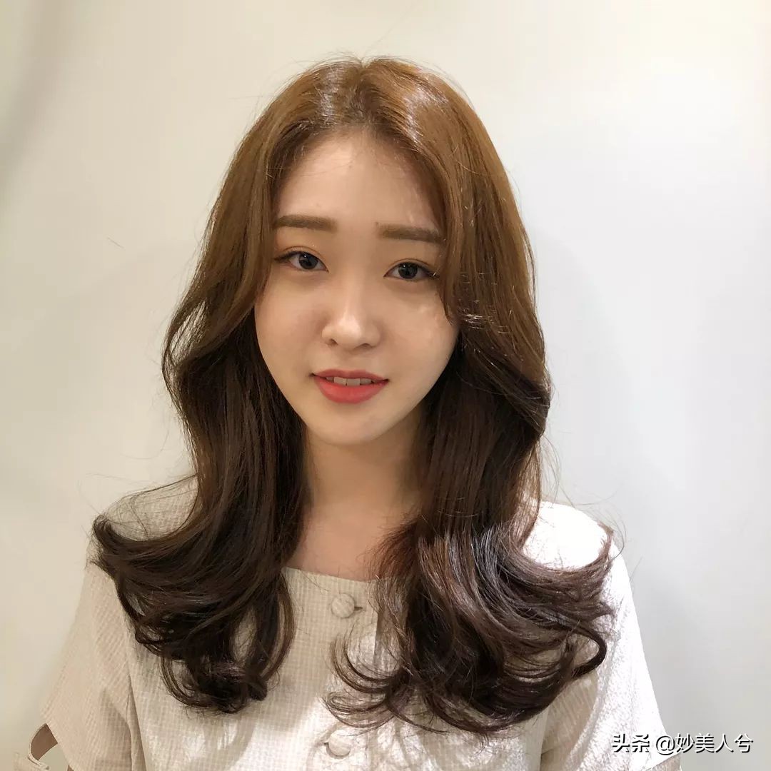 2022春天,我劝你换个发型!最受欢迎中长发型推荐