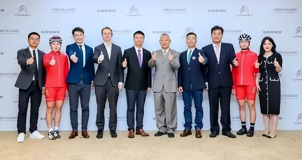 用什么軟件看意甲聯賽（體育營銷Top10-冰墩墩推出520特供粉紅版 愛奇藝體育獲意甲轉播權）