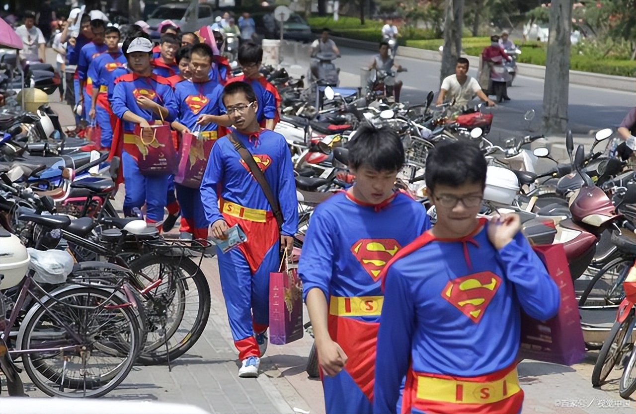 北京大学毕业证（北京4所大学毕业证一文不值）