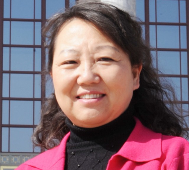 周总理对侄女说：能不能找个蒙古小伙啊？结果周秉建扎根蒙古26年