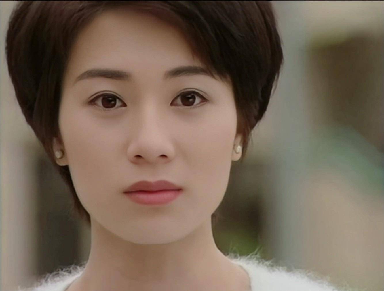 80后心中的女神之短发张可颐