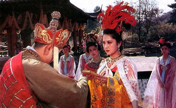 那些儿女情长、万种风情的电视剧主题曲盘点