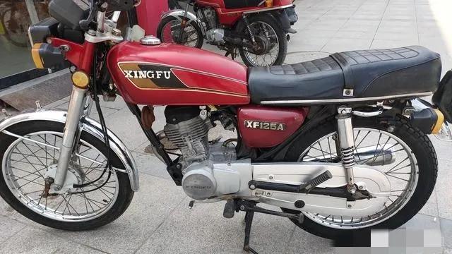 怀念经典;国产摩托车的领航者—幸福250a