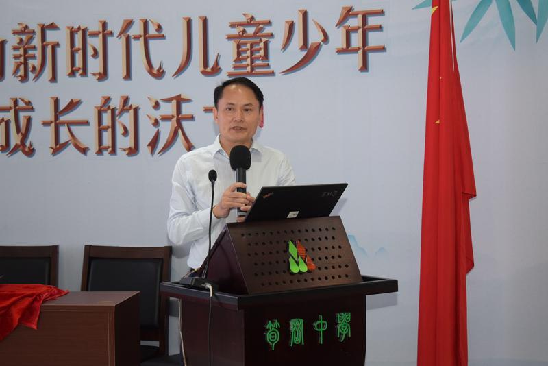 2020年深圳市校园足球联赛（持续改革创新 率先“五四分段”！而立之年深圳笋岗中学正式更名为罗湖实验学校）