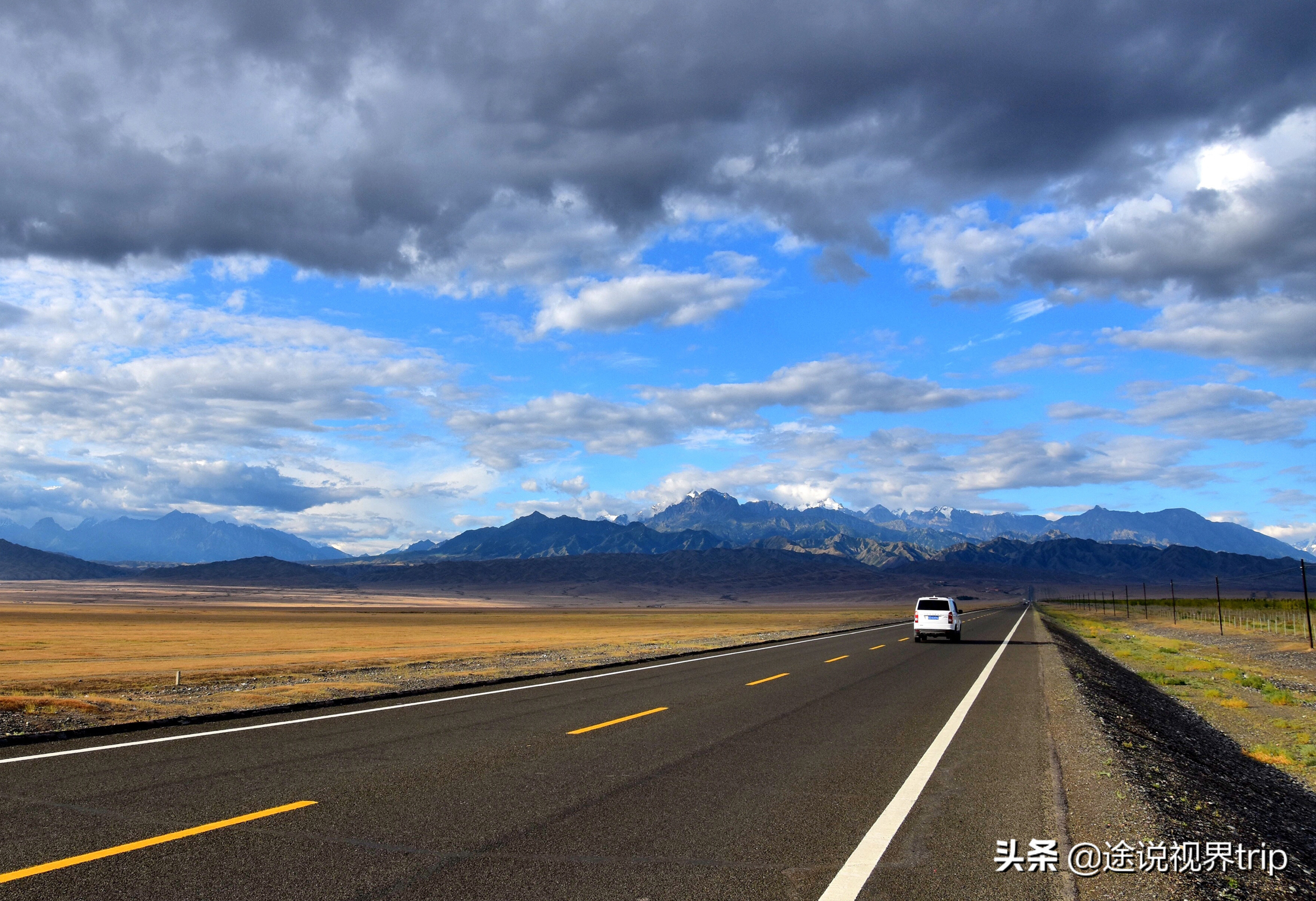 天门山盘山公路在哪里(国内最美的水上公路)