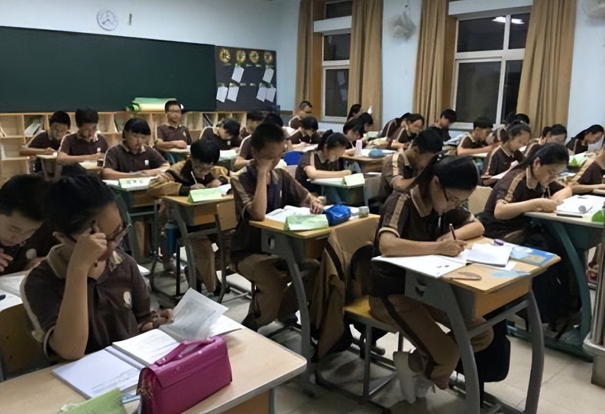 高三最后三十多天，学生越考越差，该怎么办？做好这几点及时调整