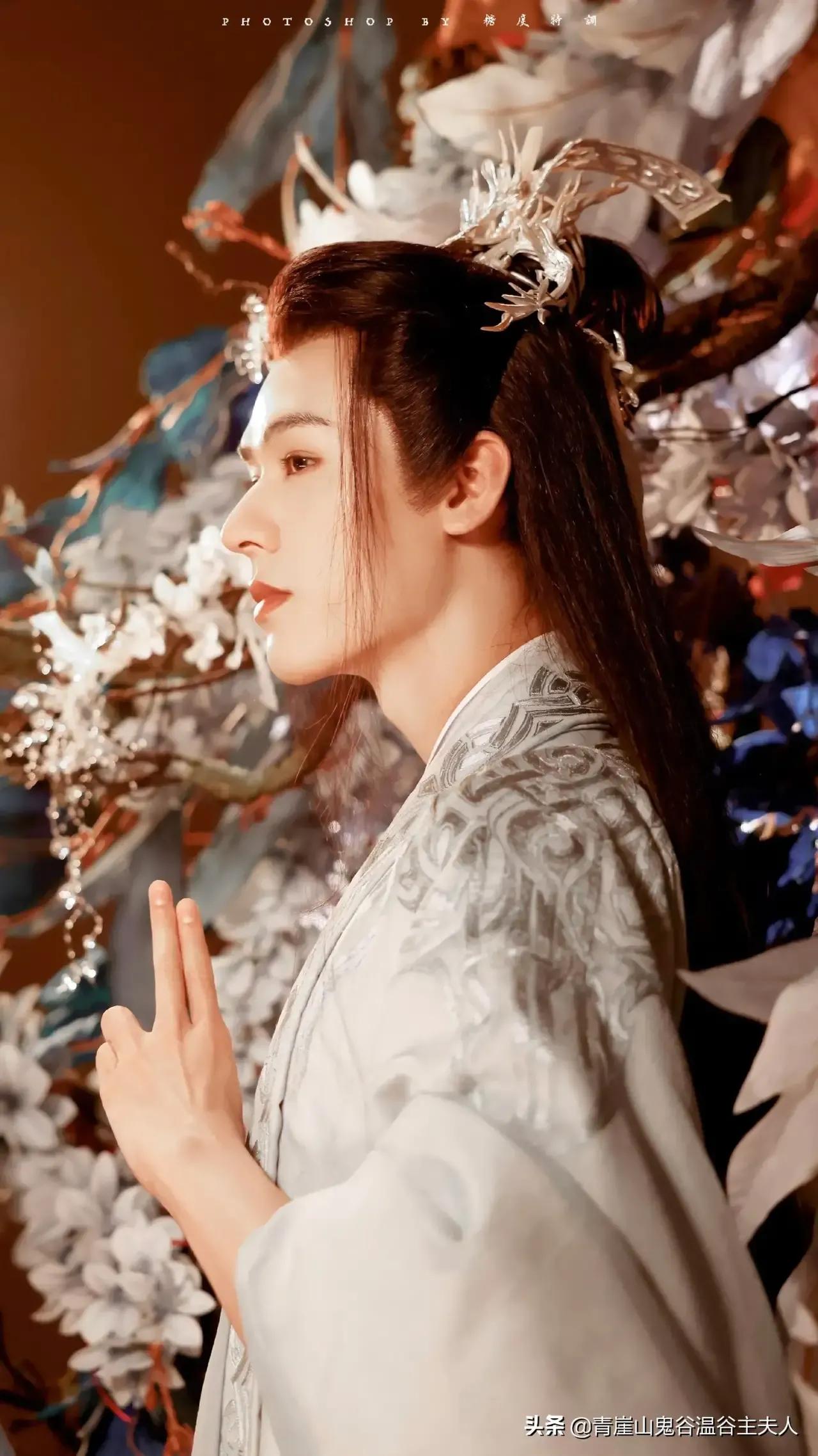 龚俊饰演东方月初，高清剧照来袭