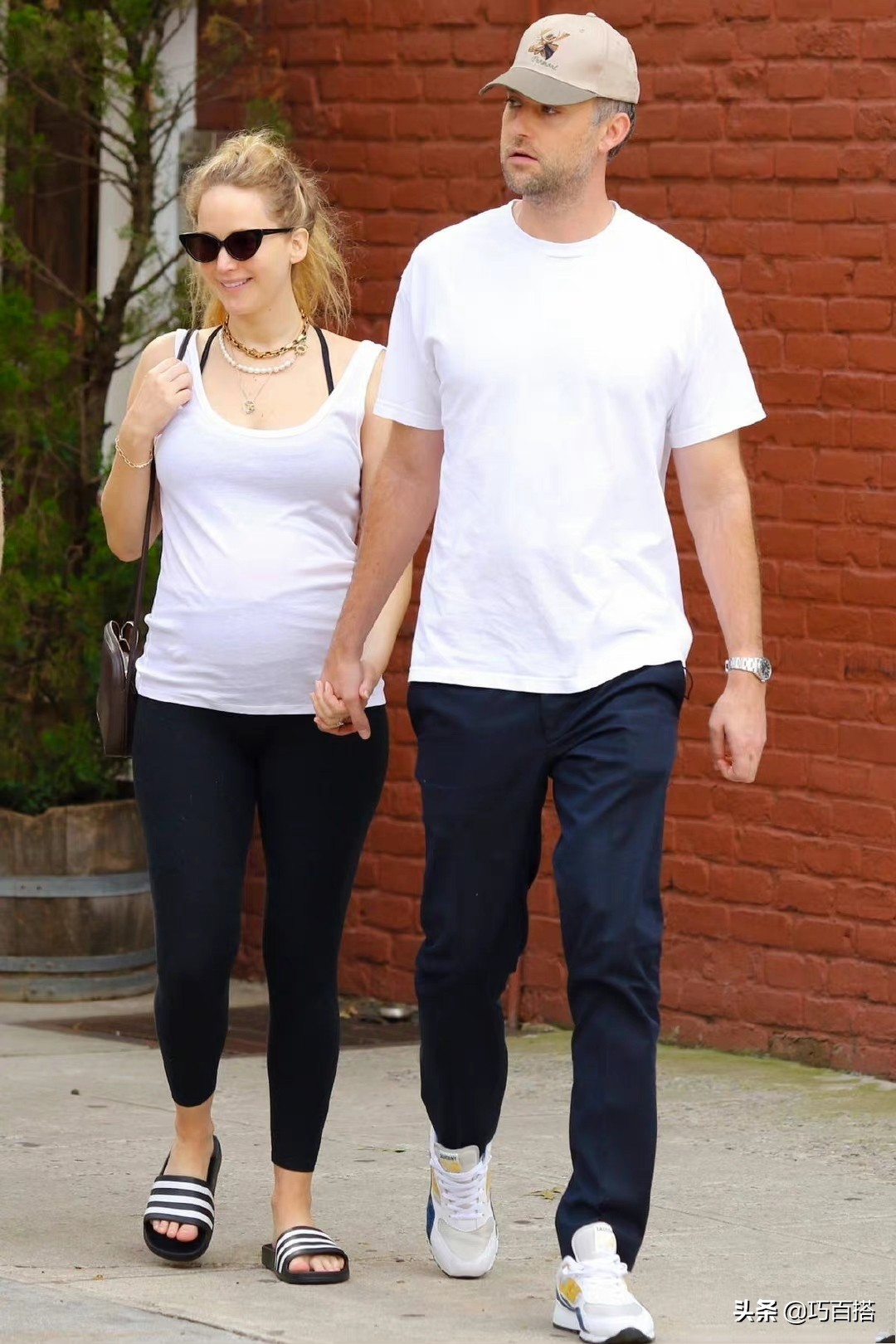 “大表姐”和她老公同框太有爱！结婚3年，依然满心满眼都是对方