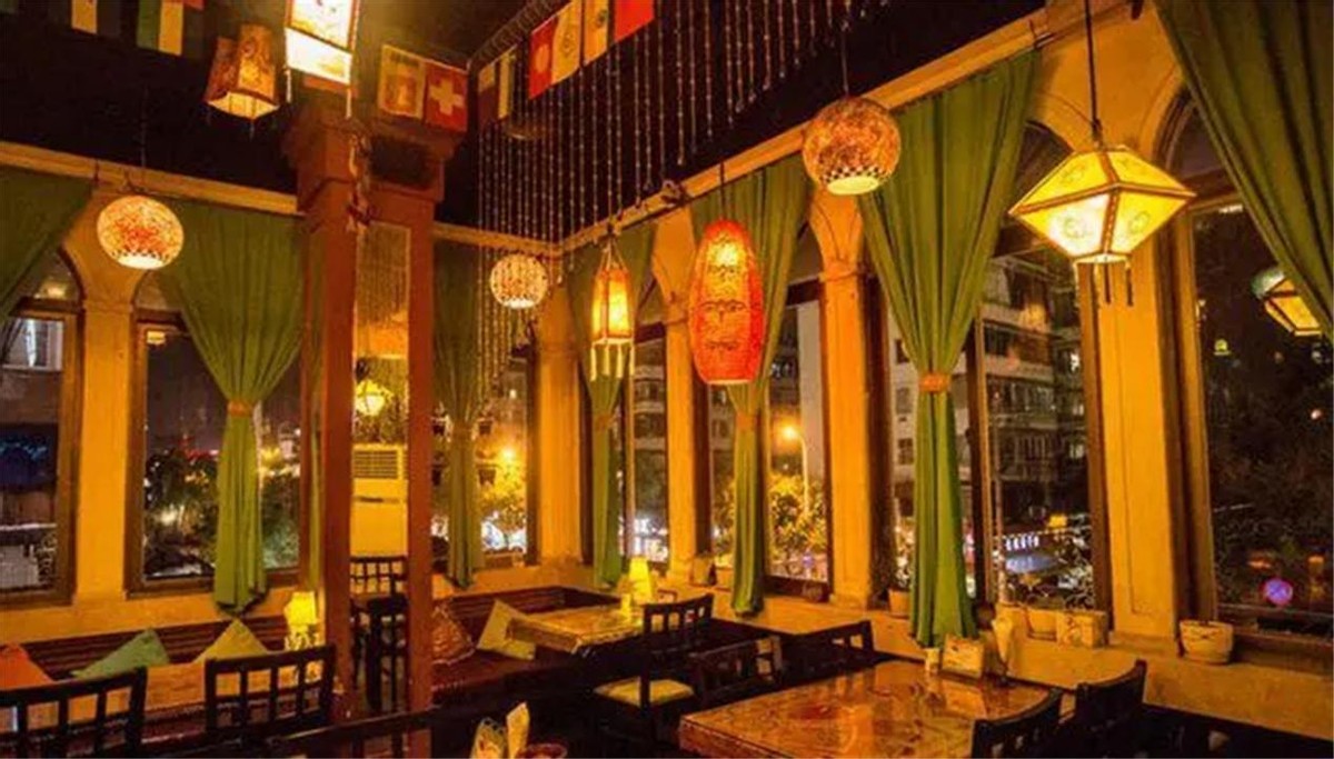 中国厨师小伙苦追印度女星，9年的坚持，终于抱得美人归