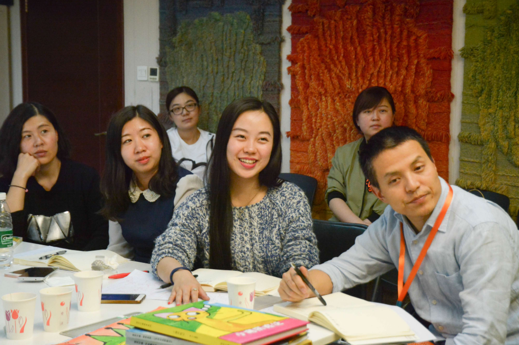 大学生普遍月薪过万？走进人才市场后，才明白理想与现实的差距