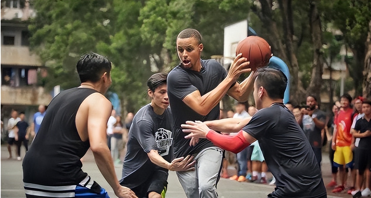 那么我们普通的篮球爱好者(如果一个普通篮球爱好者 去打一场NBA，有什么办法能得分？)