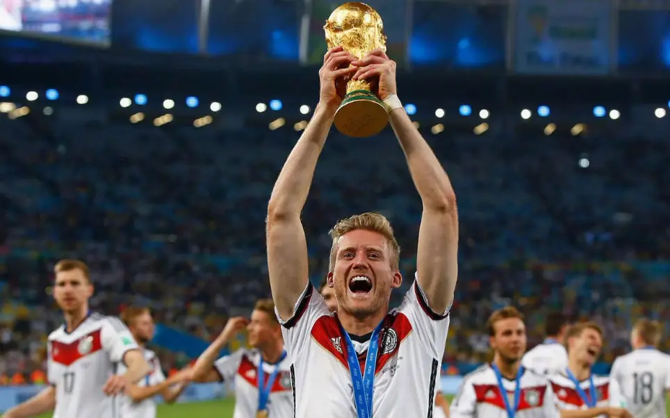 俄罗斯世界杯有个人哭得很惨（#世界杯“眼含热泪篇”）