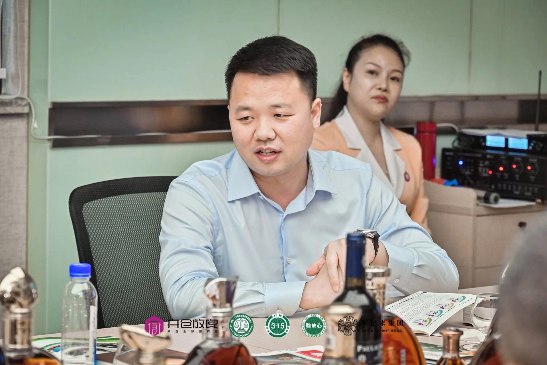 新疆博乐领导莅临开仓放良领亿来，探讨打造中国白兰地之都