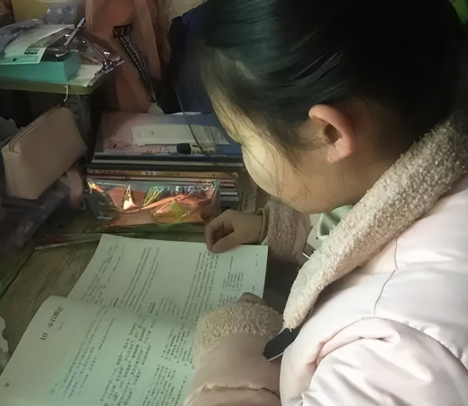 2000年河南14岁少女，满分750分被清华录取，赴美留学后不愿回国