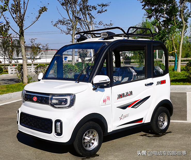 這2款電動四輪車,油電兩用,帶冷暖空調,適合60~75歲老年人代步