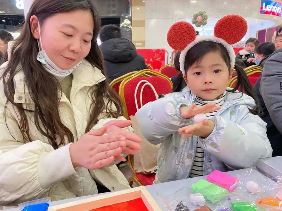 港式浪漫、硬核福利、现场求婚…快来pick你心目中最IN虎年现场