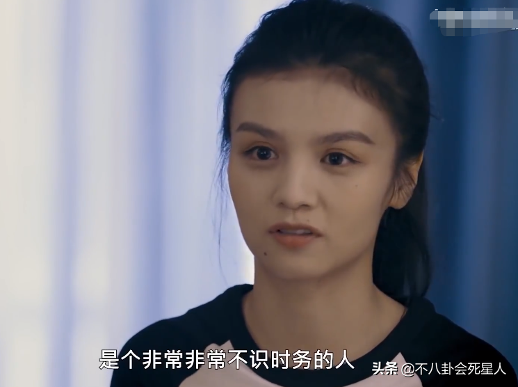 单看个个是美人，合照却开“大头特效”，这些女星被“虐惨”