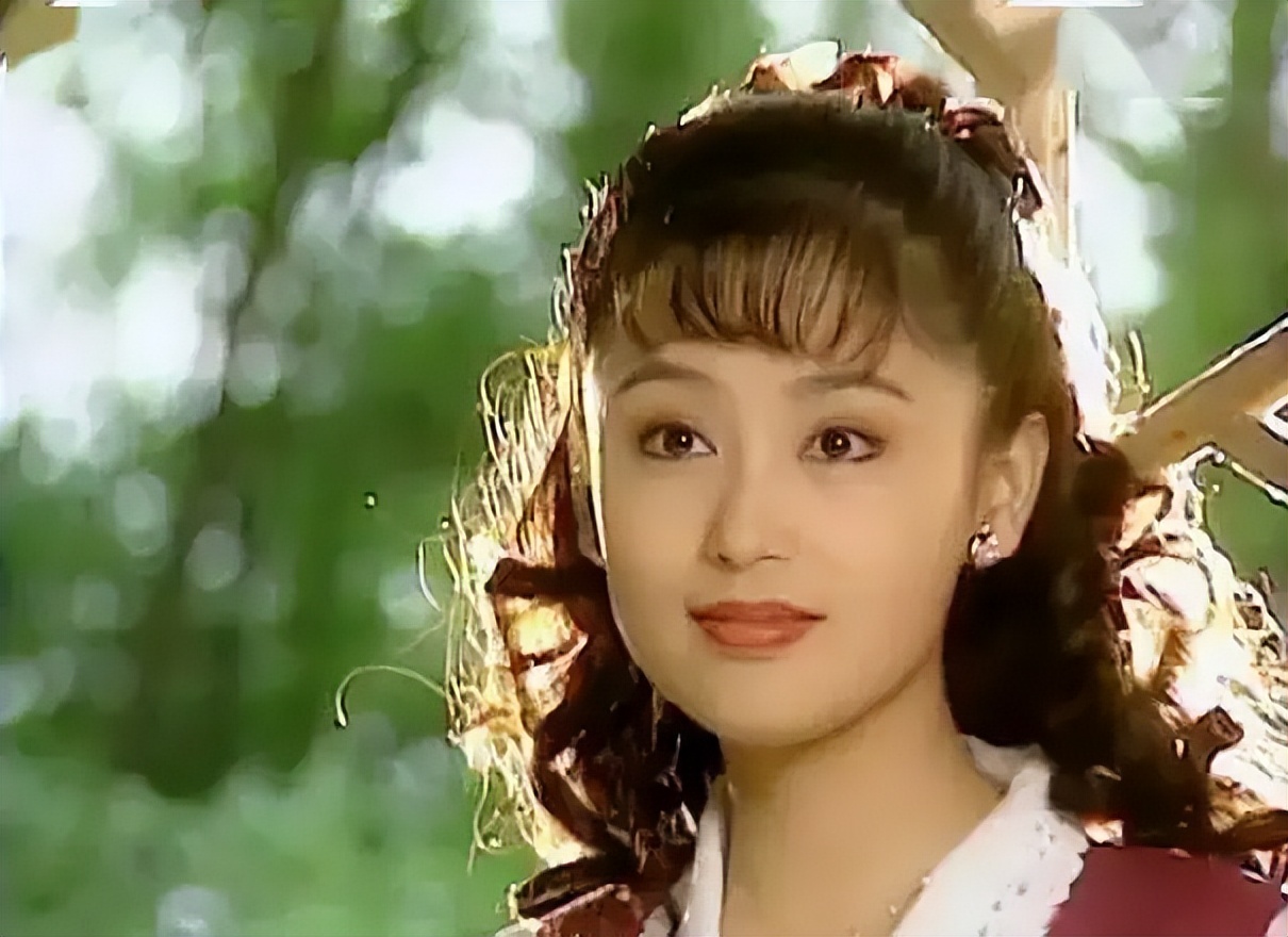 这10位女星，都曾是上戏校花，如今有人整容、有人被家暴