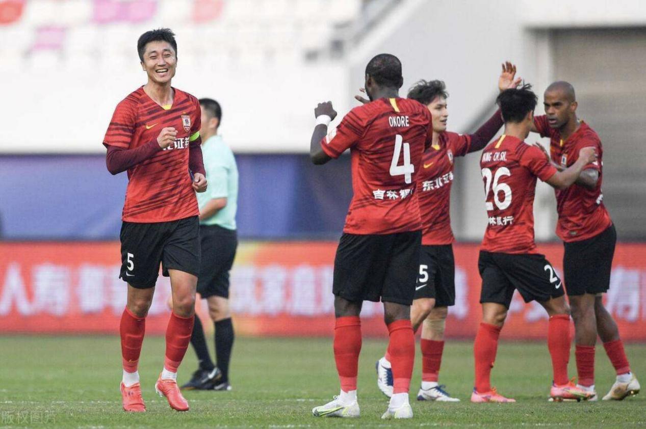 中超球员为什么这么贵（中超球队又花冤枉钱！2200万豪购欧洲板凳球员，球迷骂声一片）