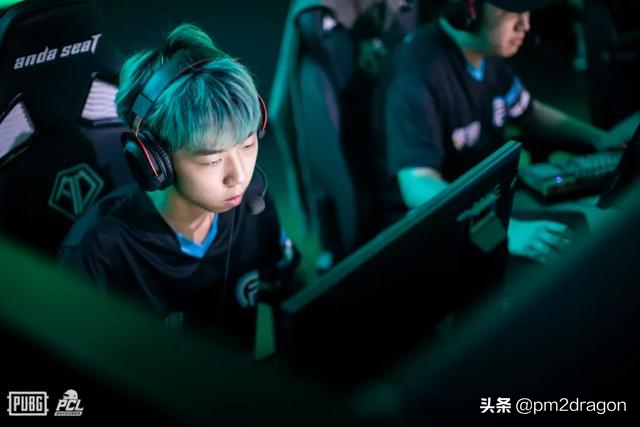 PUBG职业选手都在用！这把电竞椅让你躺赢全场！