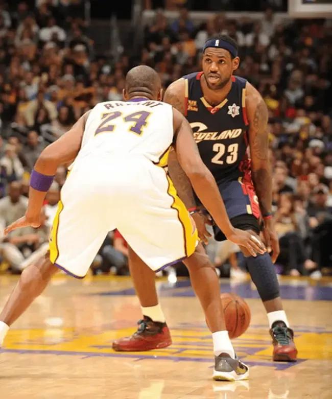 nba经典比赛回顾高清（回顾NBA十大经典圣诞大战）