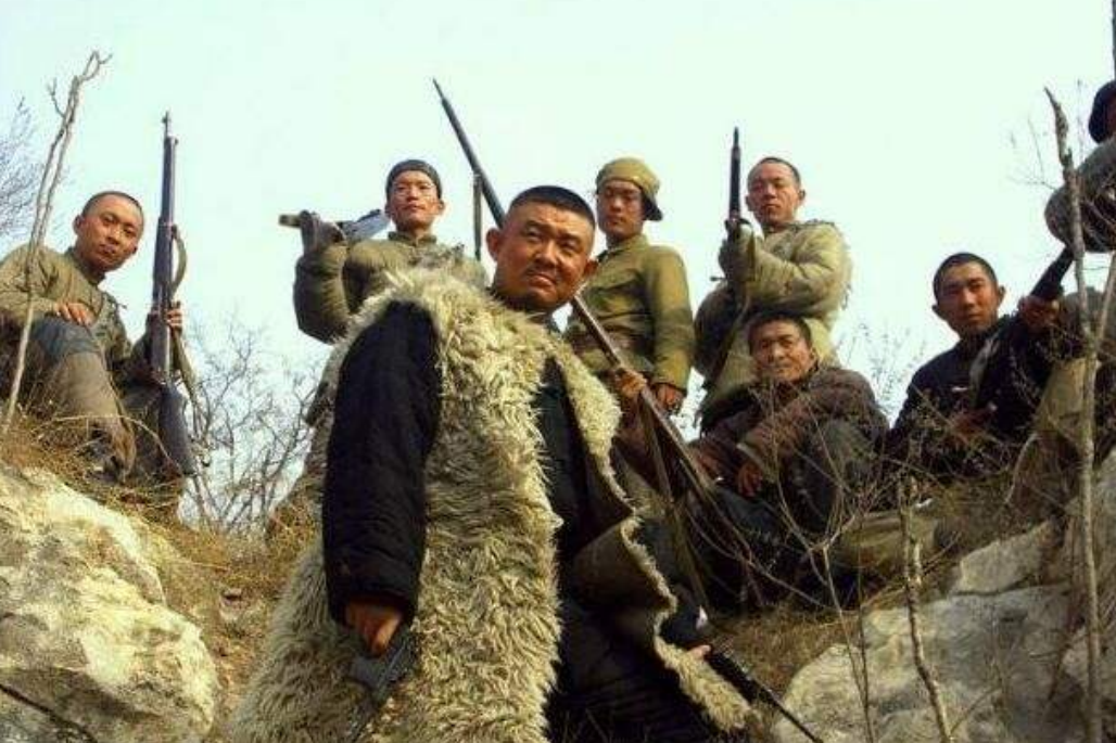 1951年，包头一锅炉工因老婆太漂亮被捕，聂元帅：立即执行死刑