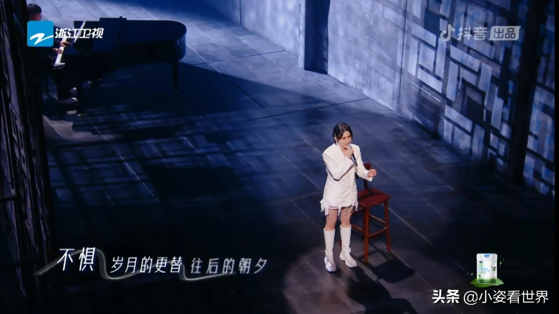 好喜欢容祖儿的红裙子,凤凰传奇也令人感动,李玟变成“QQ姐”