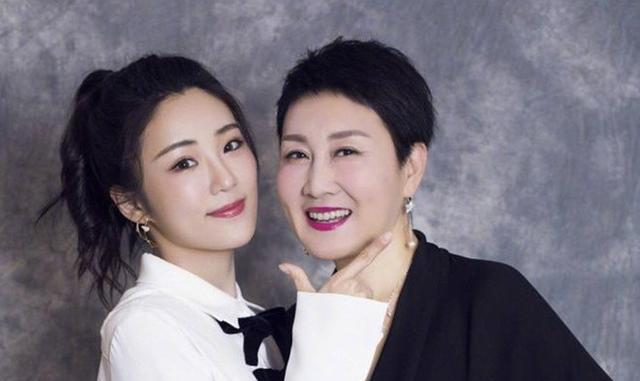 张建全简介(张凯丽:奔赴深圳追爱,婚后和婆婆同住23年,丈夫女儿成事业