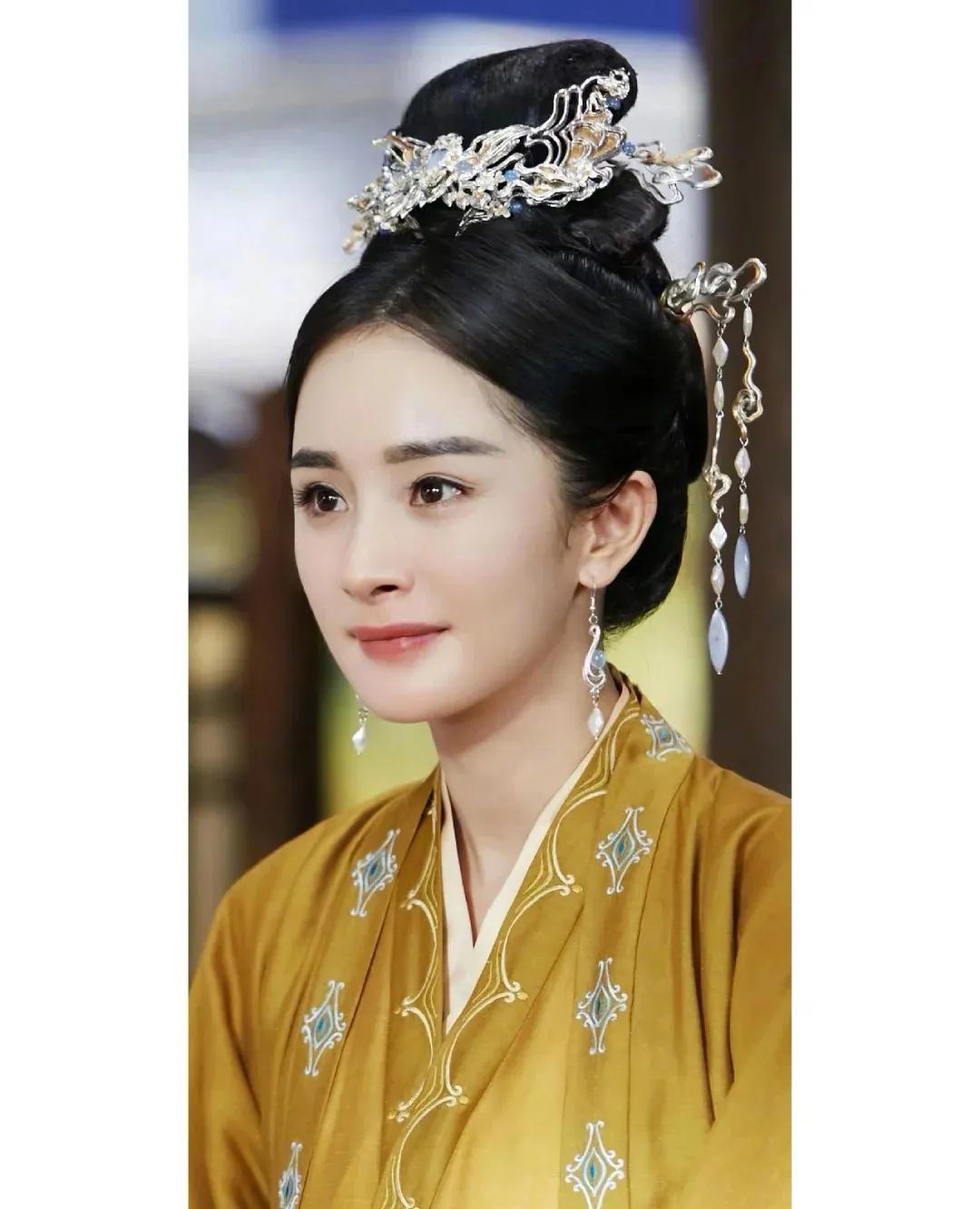 杨幂古装扮相太惊艳了