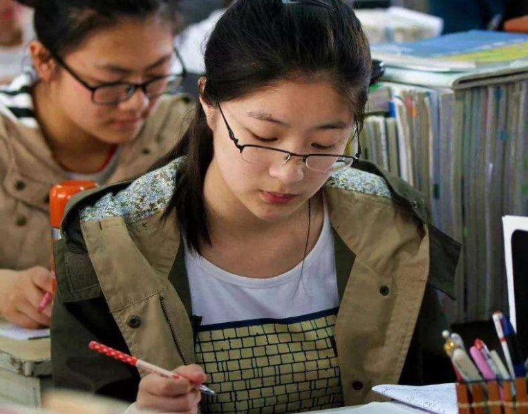 江苏这所大学越来越冷清，曾经深受学生青睐，如今排名遭遇滑铁卢