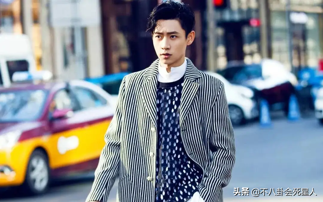 从陈晓到任嘉伦，这8位已婚男星又帅又专一，个个招人喜欢