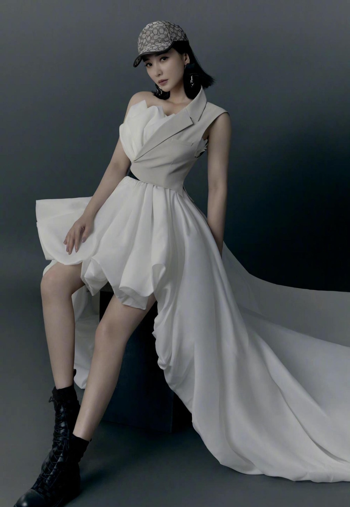 女生背影图片大全(80后女星好身材top10) - 赤虎壹号