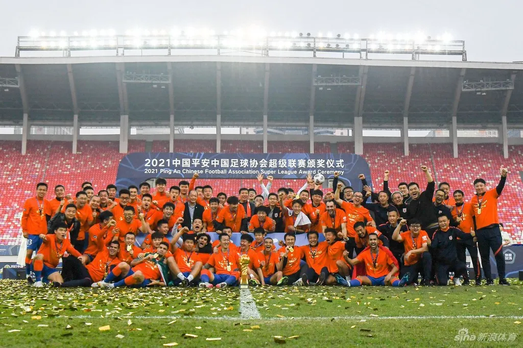 中国足球需要中国制造(2021中超赛季总结① 中国足球需要“中国制造”)