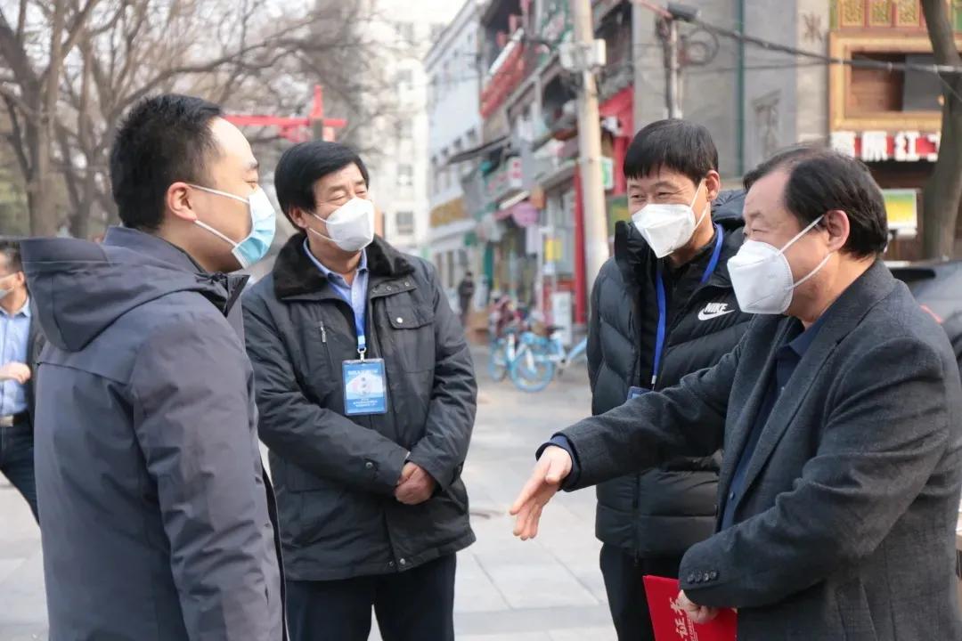 ������ҩ�װ��ľ���100��Ԫ��10��ԪԤ���¹�ҩƷ��ά�ڼѡ�