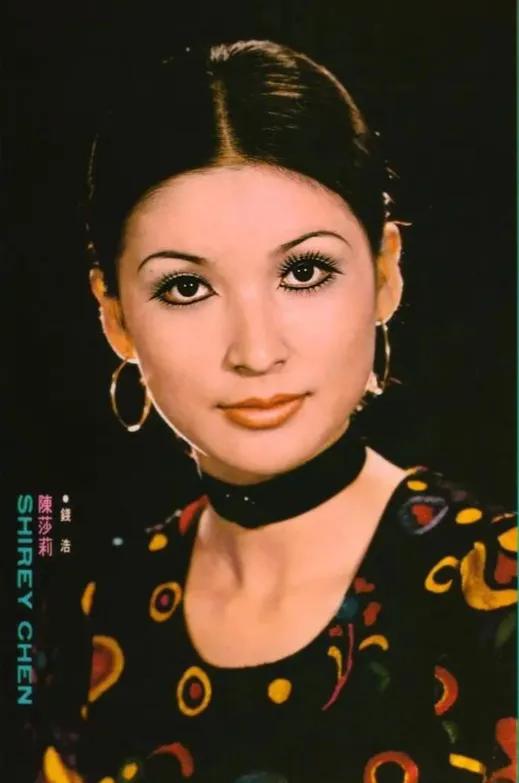 9位“妈妈专业户”：天生一张养尊处优脸，自带贵气，演不了穷人