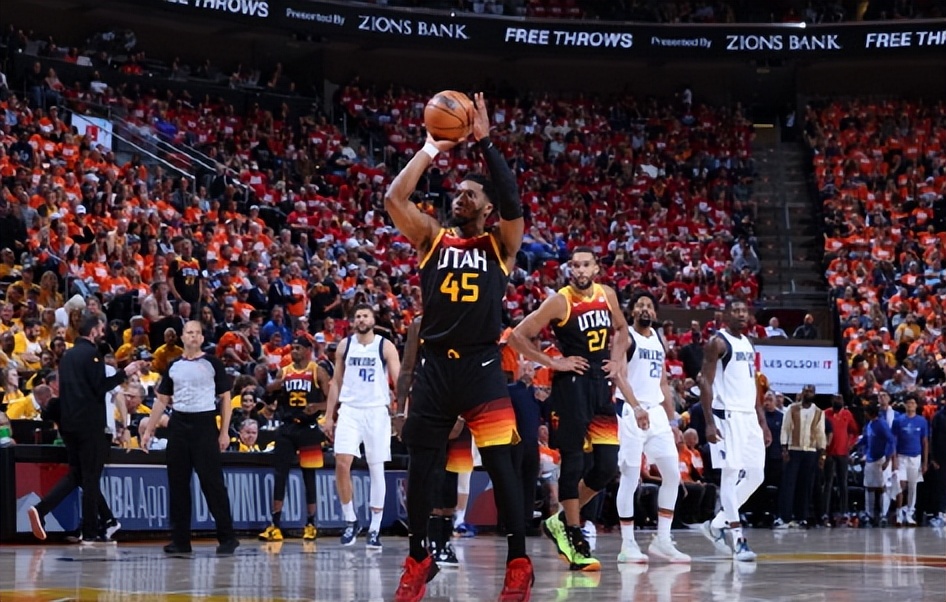 nba勇士今天比賽直播（今日NBA：水花三兄弟齊發威勇士奪賽點，莫蘭特三雙灰熊逆轉森林狼）
