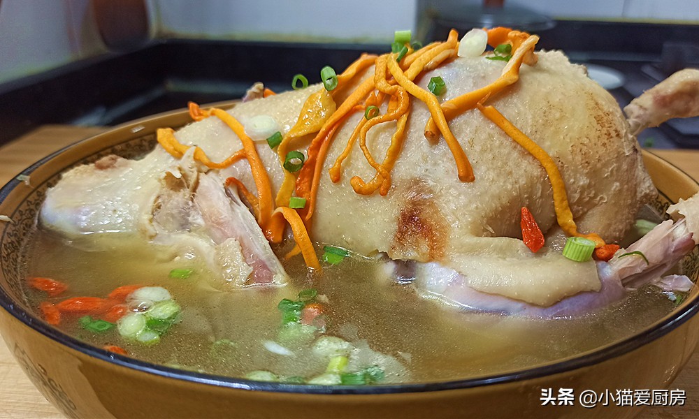 冬虫夏草花怎么吃（汤鲜味美虫草花炖鸡汤做法分享）