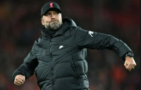 今晚这场比赛值得熬夜（今晚上演18亿欧巅峰战！名帅斗法 神锋华山论剑 中国球迷值得熬夜）