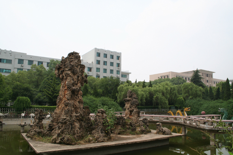 湖南人文科技学院：2022年本科毕业生占98.4%，去向落实率达88.5%