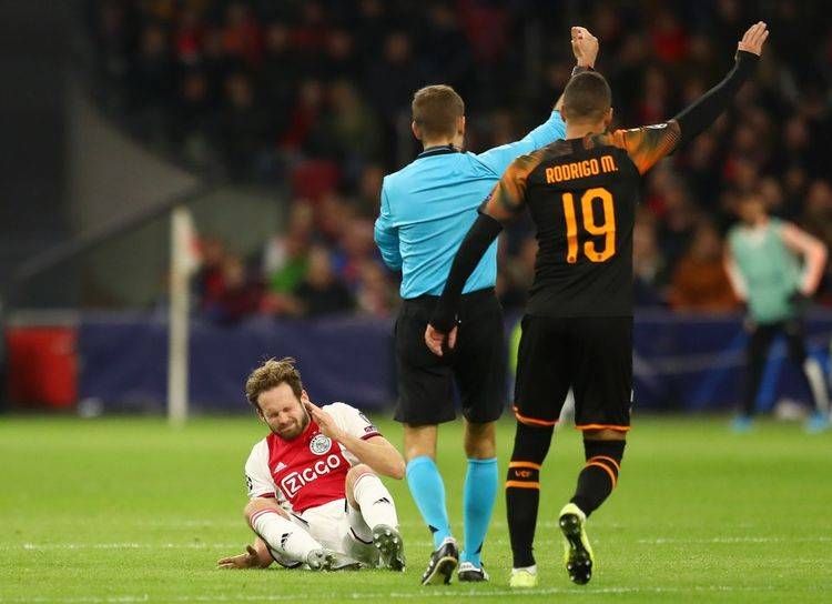 带你揭开这名荷兰铁卫的神秘身世（带心脏除颤器的“铁卫”，布林德无愧姓氏）