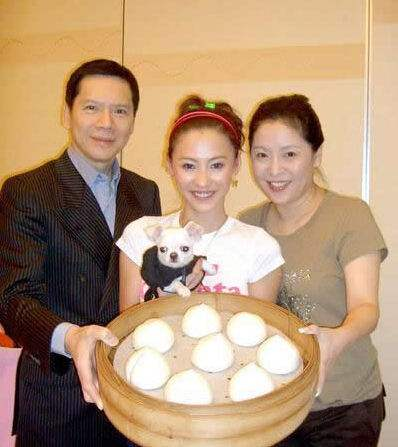 千万粉丝网红被曝忘恩负义，娱圈“农夫与蛇”的明星还有哪些？