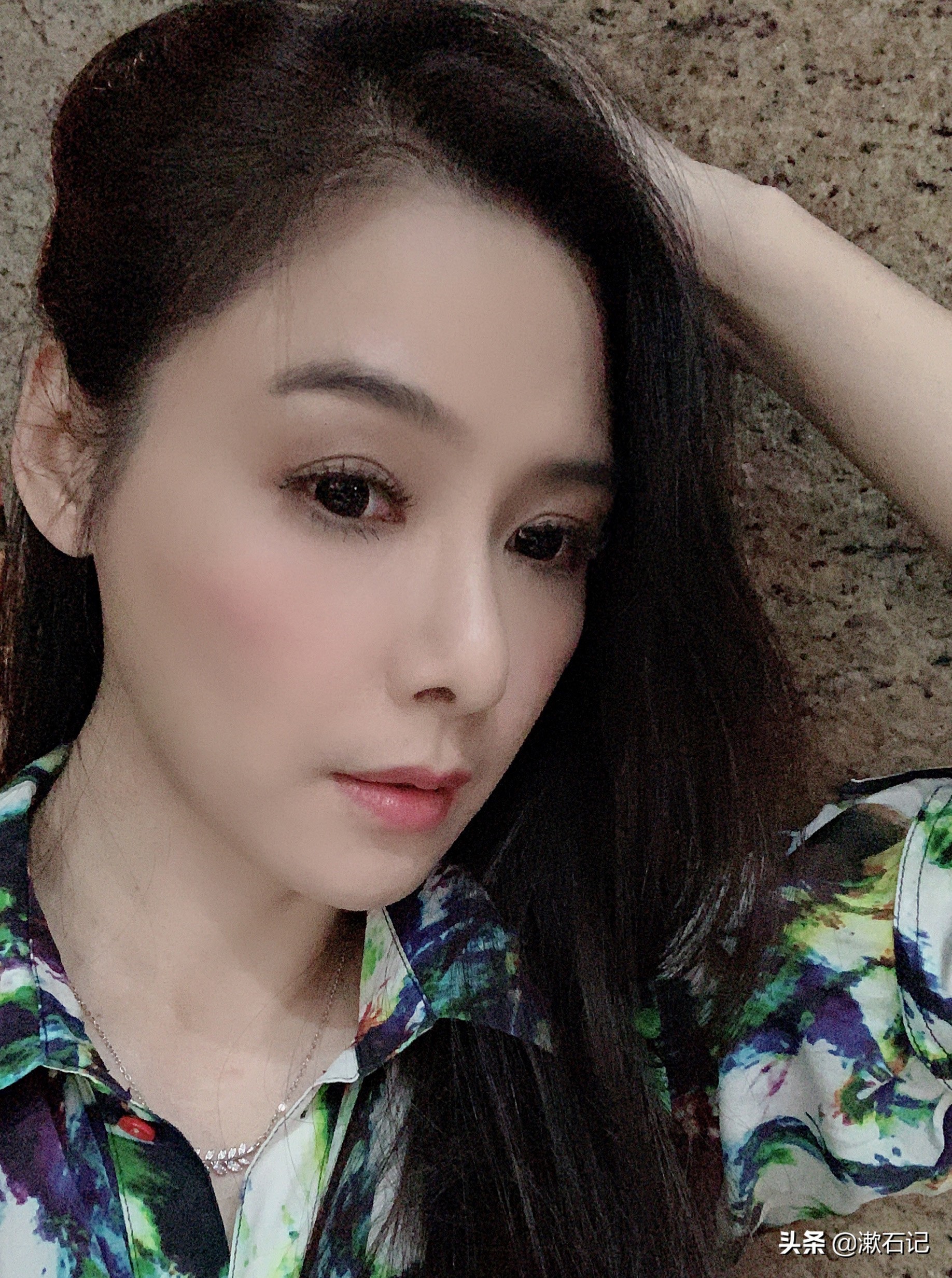 吴辰君参演的电影(20年后，对比《风云》6位女主演的颜值，排名又有了新的变化)