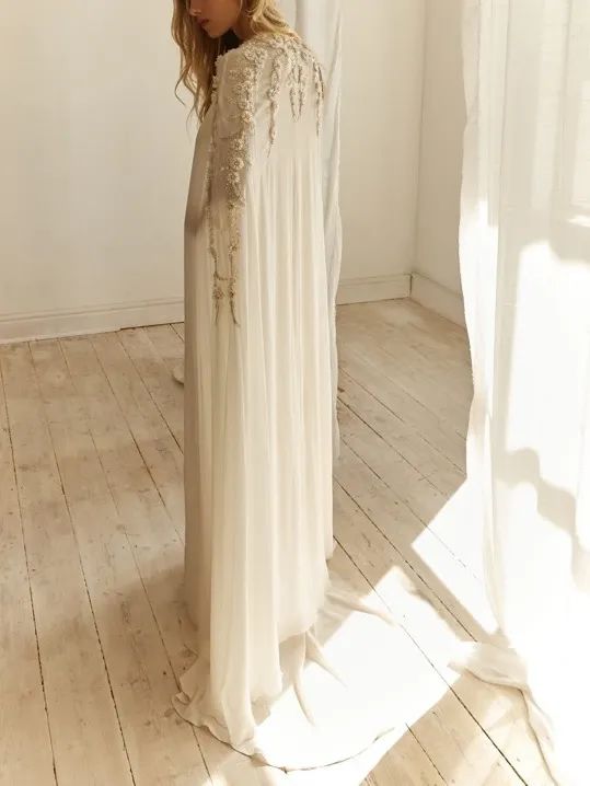 婚礼行头就花了上百万，韩剧《安娜》里裴秀智都怎么穿？