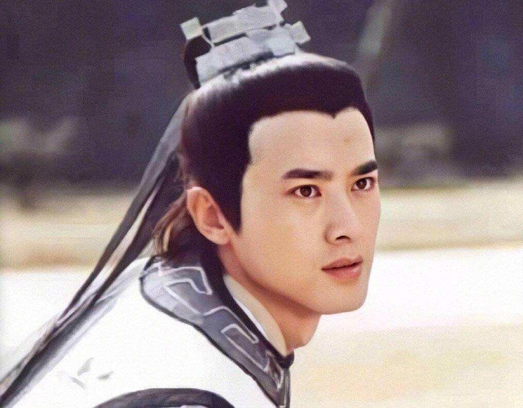 至今不娶妻的10位內地大齡男星，有人情史復雜，有人感情成謎
