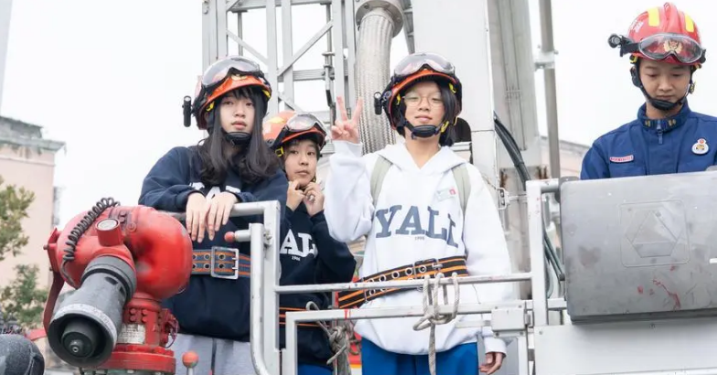 热衷于搞社团的雅礼中学，共有78人考进清北，和衡中形成鲜明对比