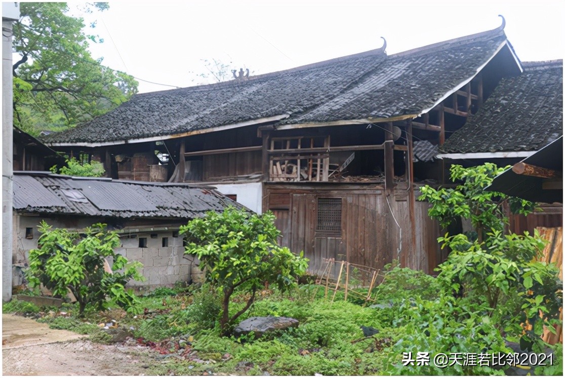 自駕游是跑高速好還是走國(guó)道好？