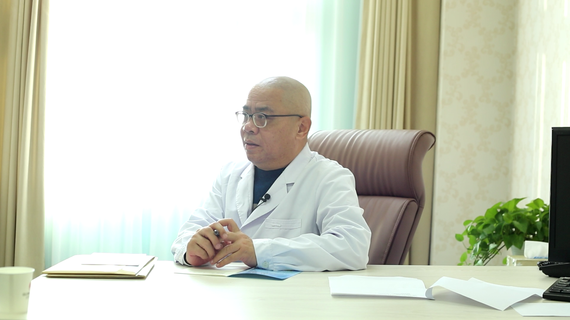 拍片发现了鼻窦炎，需要治疗吗？儿科医生：家长先别急