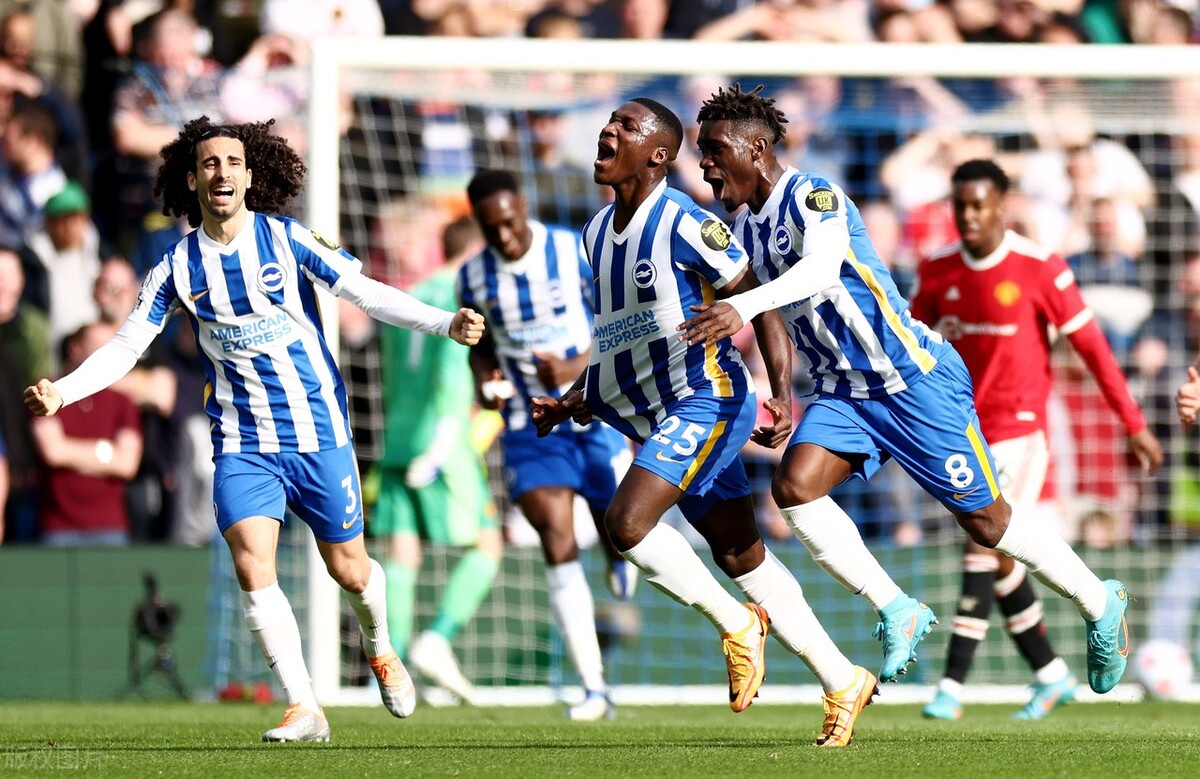 曼联欧冠为什么那么少（0-4，大爆冷！狂轰15脚变摆设，7.2亿豪门倒下，曼联彻底无缘欧冠）-趣拿体育