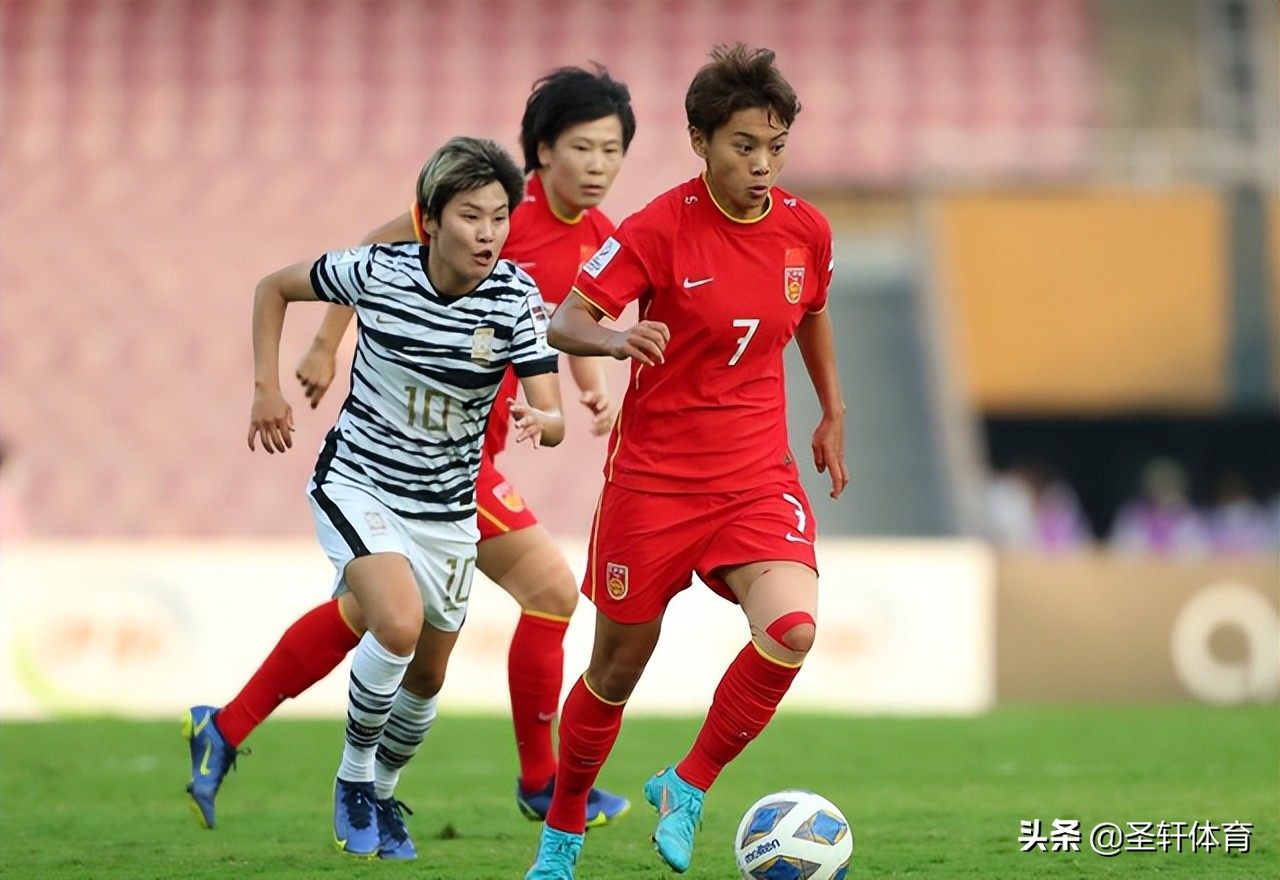 1-0！女甲夺冠热门狂飙，推空门打崩对手，双前锋堪比中国女足